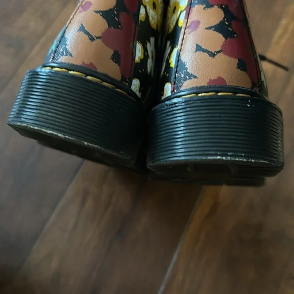 Dr. Martens AirWair size 1 Flower Pattern